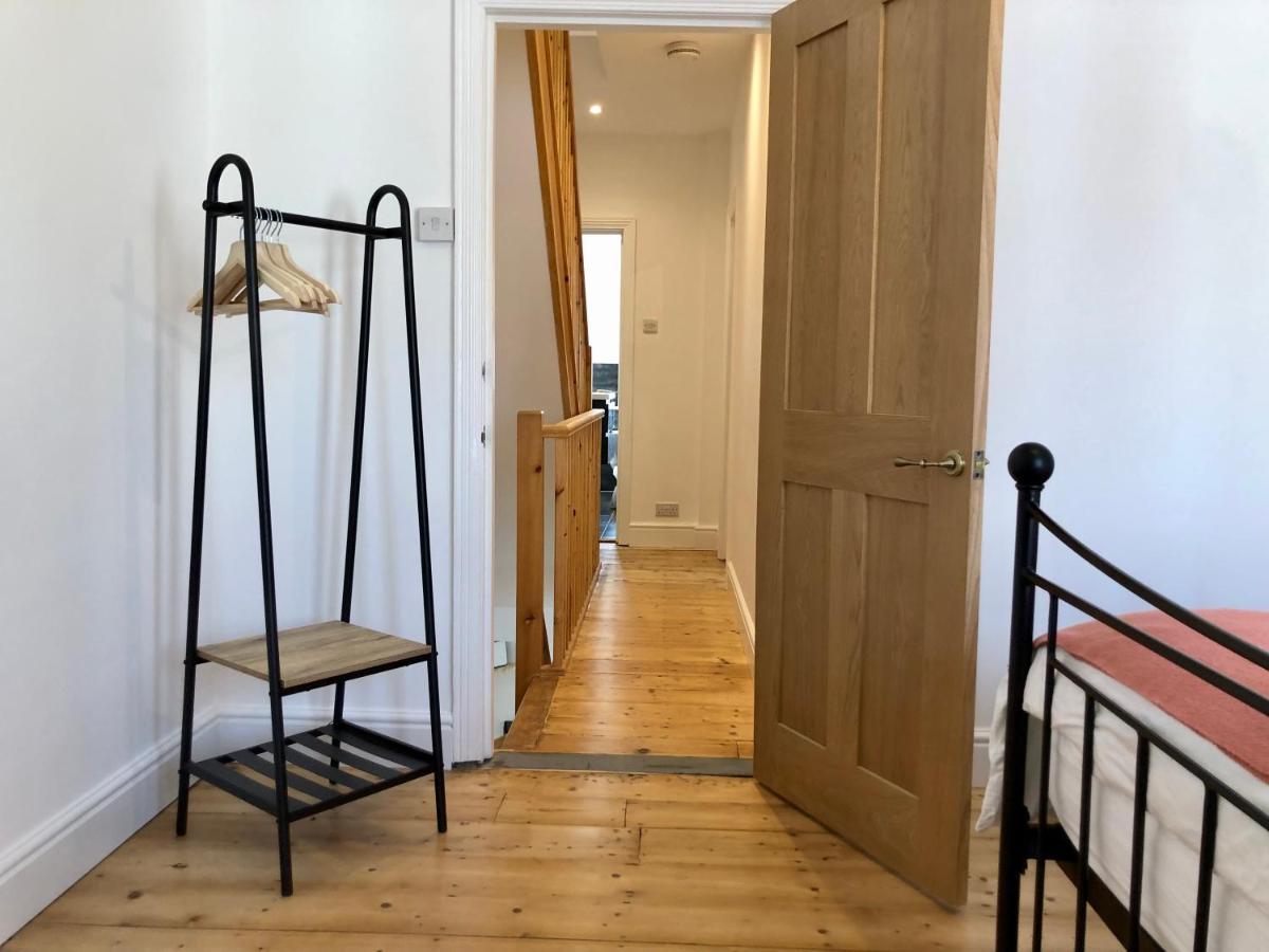 House With Parking, Short Stroll To Quay, Shops And Restaurants Villa Пул Екстериор снимка